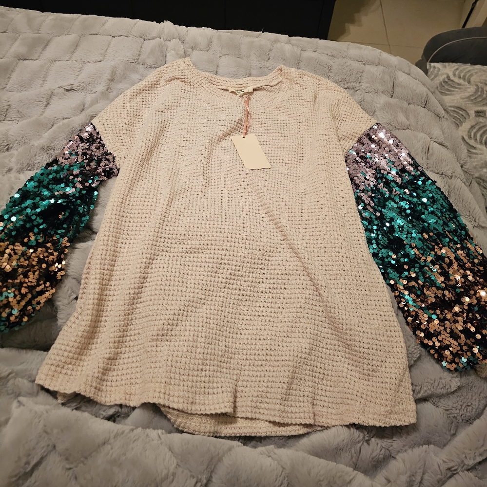 Shiny sweater
